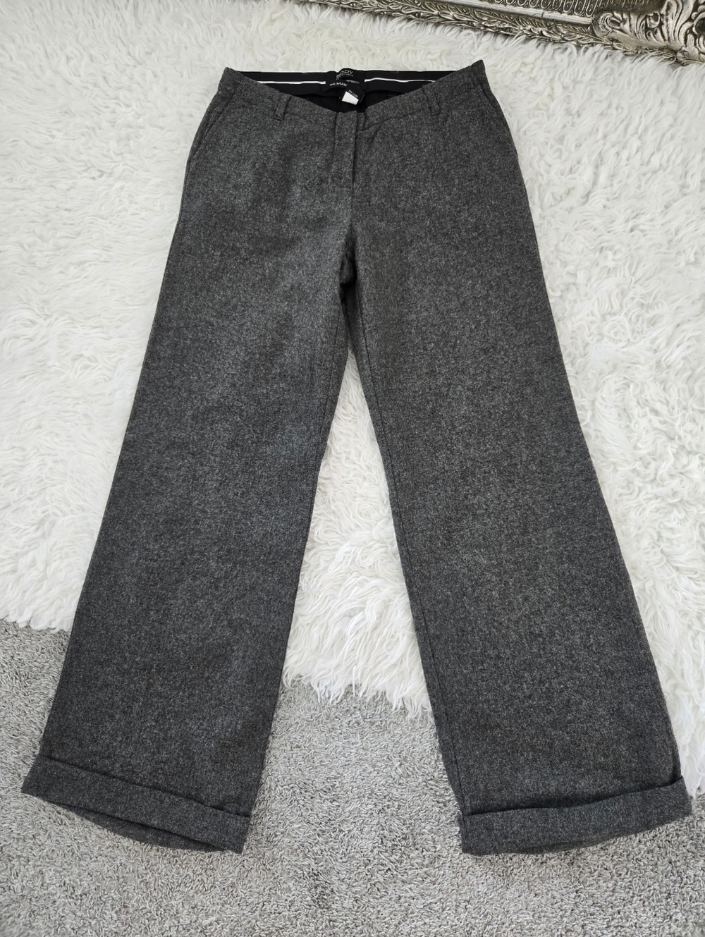 Victoria's Secret Body by Victoria Wool Blend Marisa Fit dress pants. Size 2.